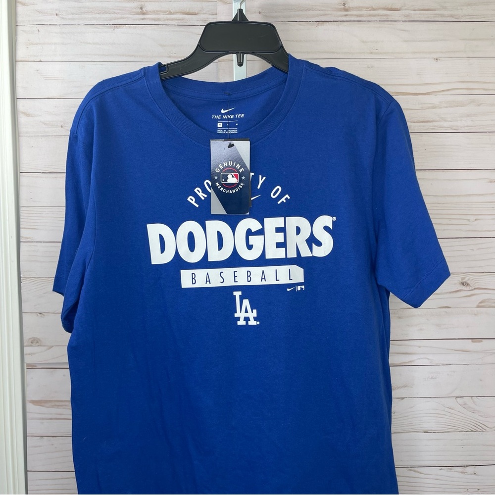 Men’s Size Medium LA Dodgers Logo Blue Short Sleeve Nike T-Shirt